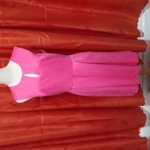 ❤ 2/$25 Trina Turk Pink Midi Dress with Pockets sz M